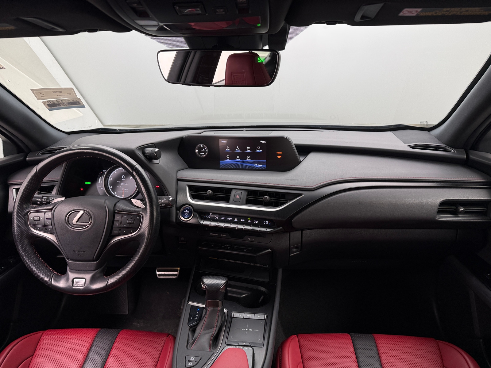 Thumbnail: 2021 Lexus UX - 2