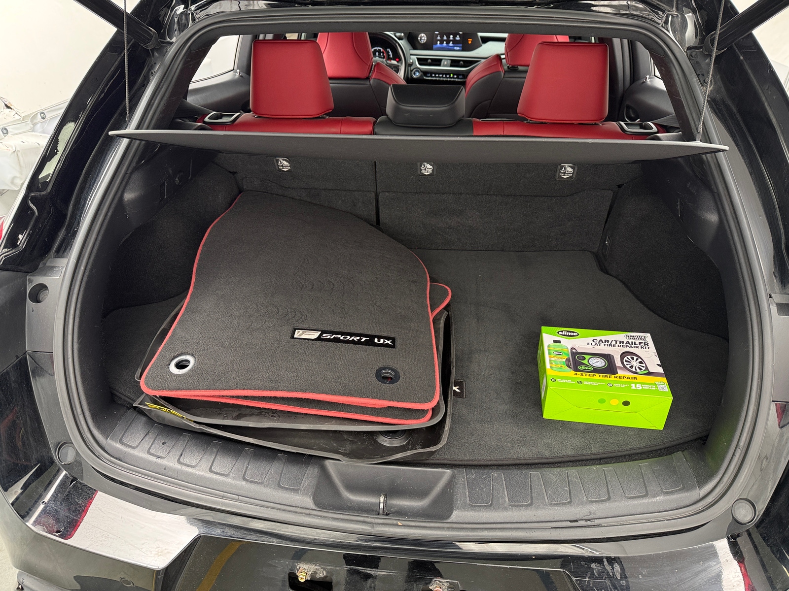 Thumbnail: 2021 Lexus UX - 6