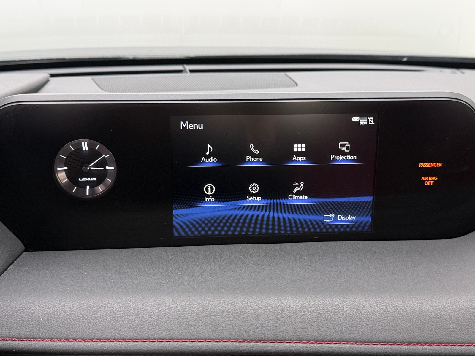 Thumbnail: 2021 Lexus UX - 3