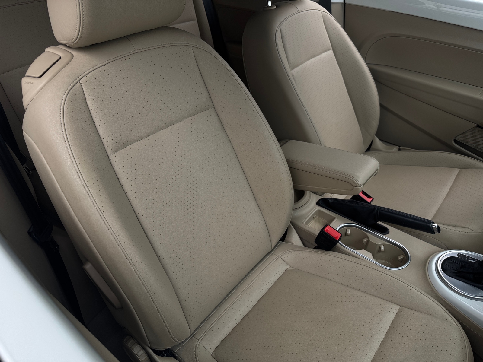 Thumbnail: 2017 Volkswagen Beetle - 2