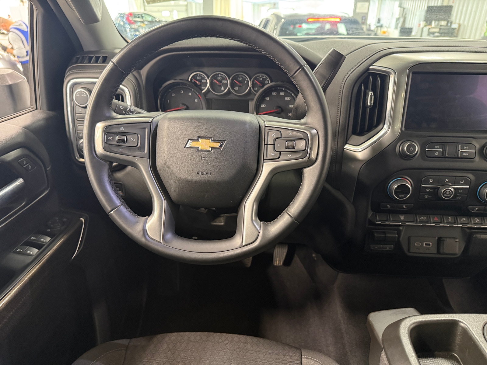 Thumbnail: 2023 Chevrolet Silverado 2500 - 5