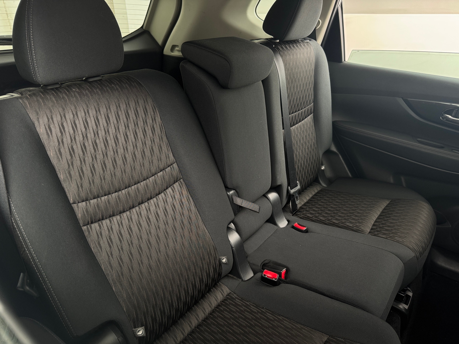 Thumbnail: 2017 Nissan Rogue - 6