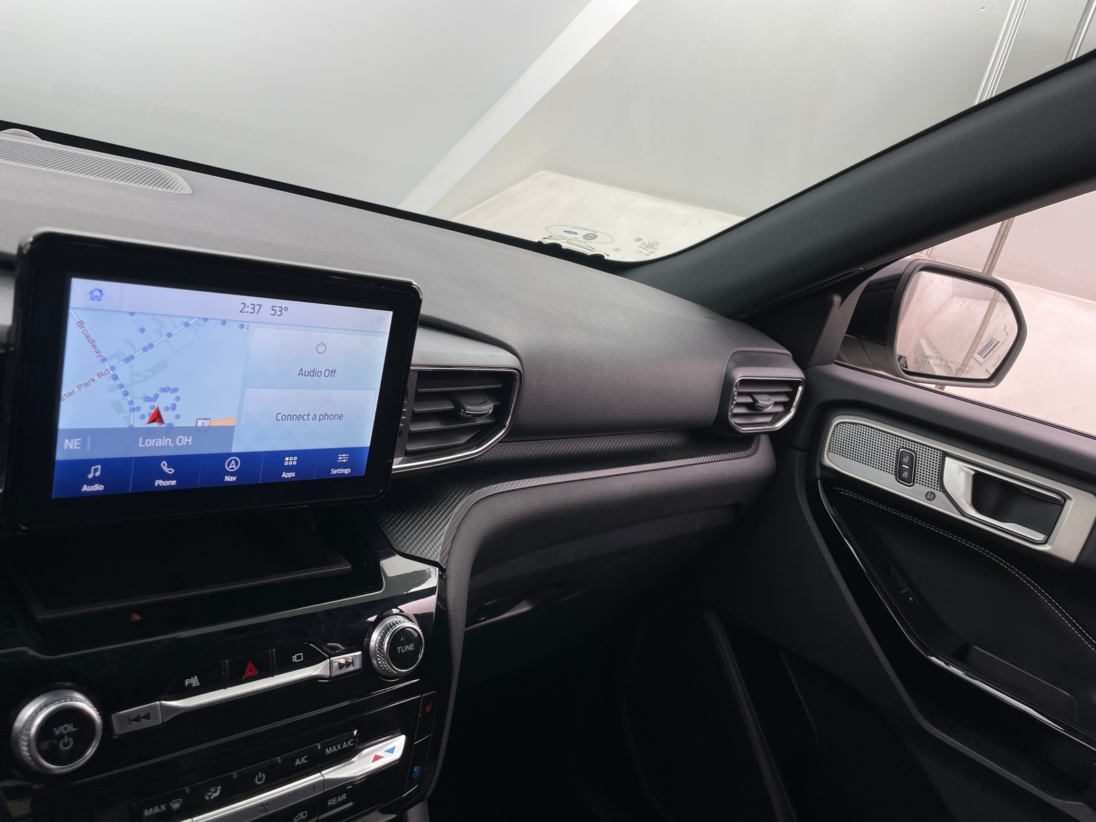 Thumbnail: 2022 Ford Explorer - 4