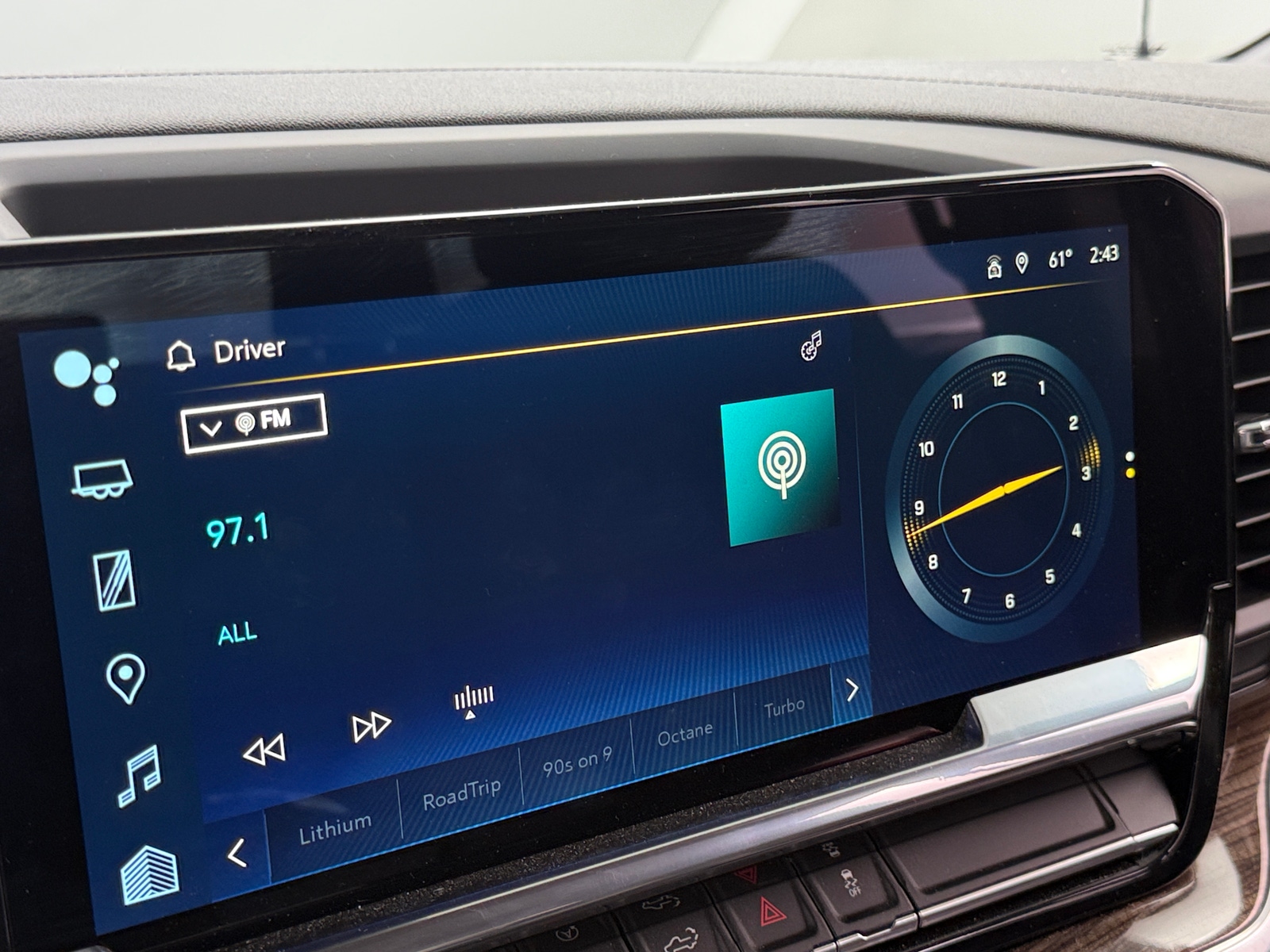 Thumbnail: 2022 Chevrolet Silverado 1500 - 4