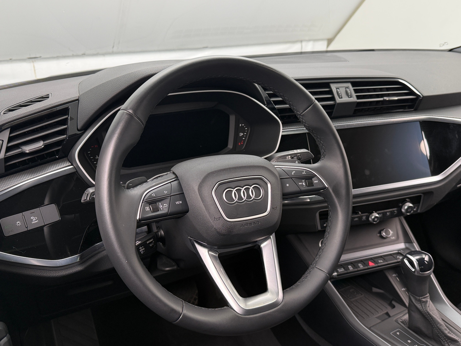 Thumbnail: 2024 Audi Q3 - 4