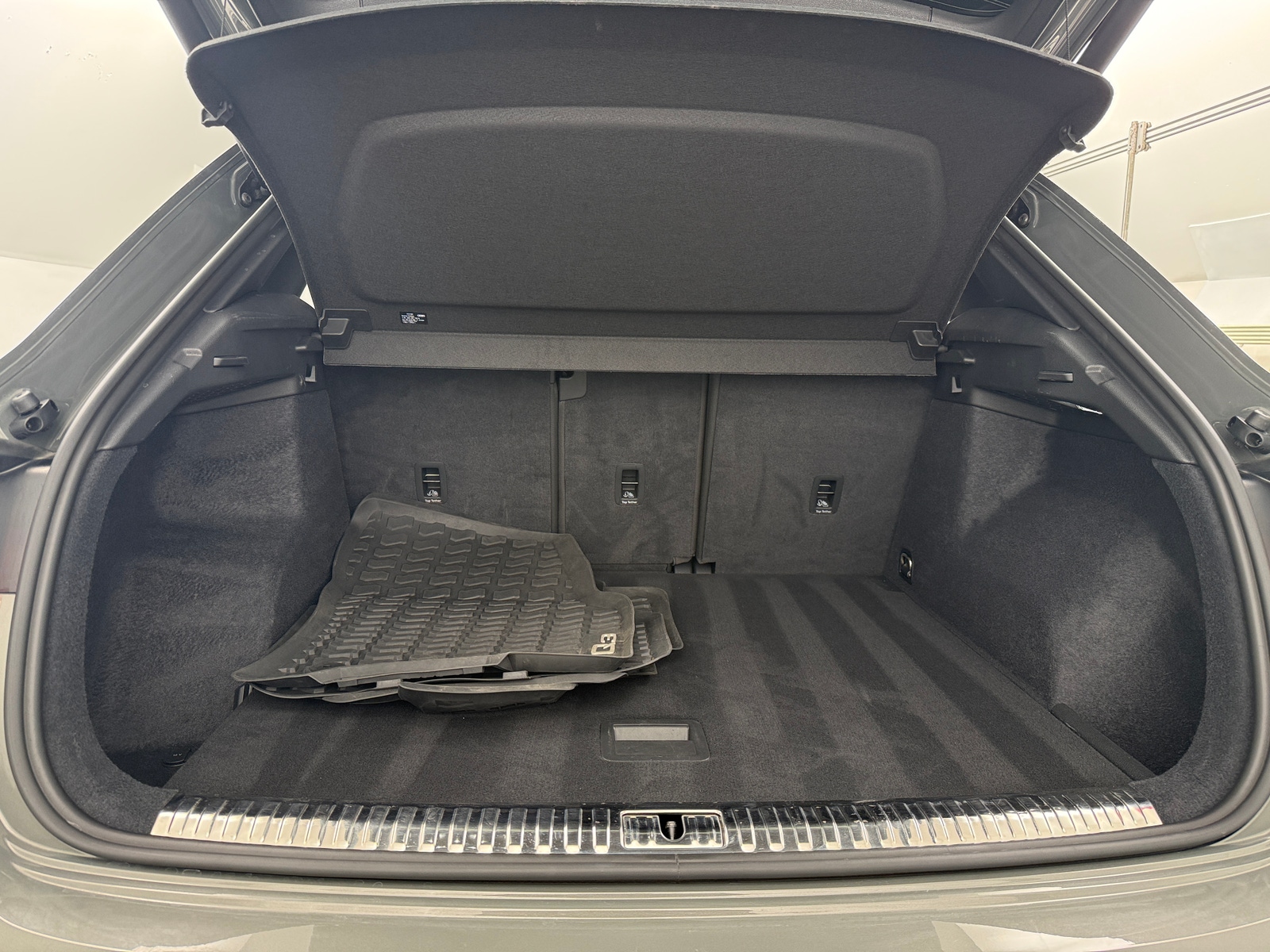 Thumbnail: 2024 Audi Q3 - 6