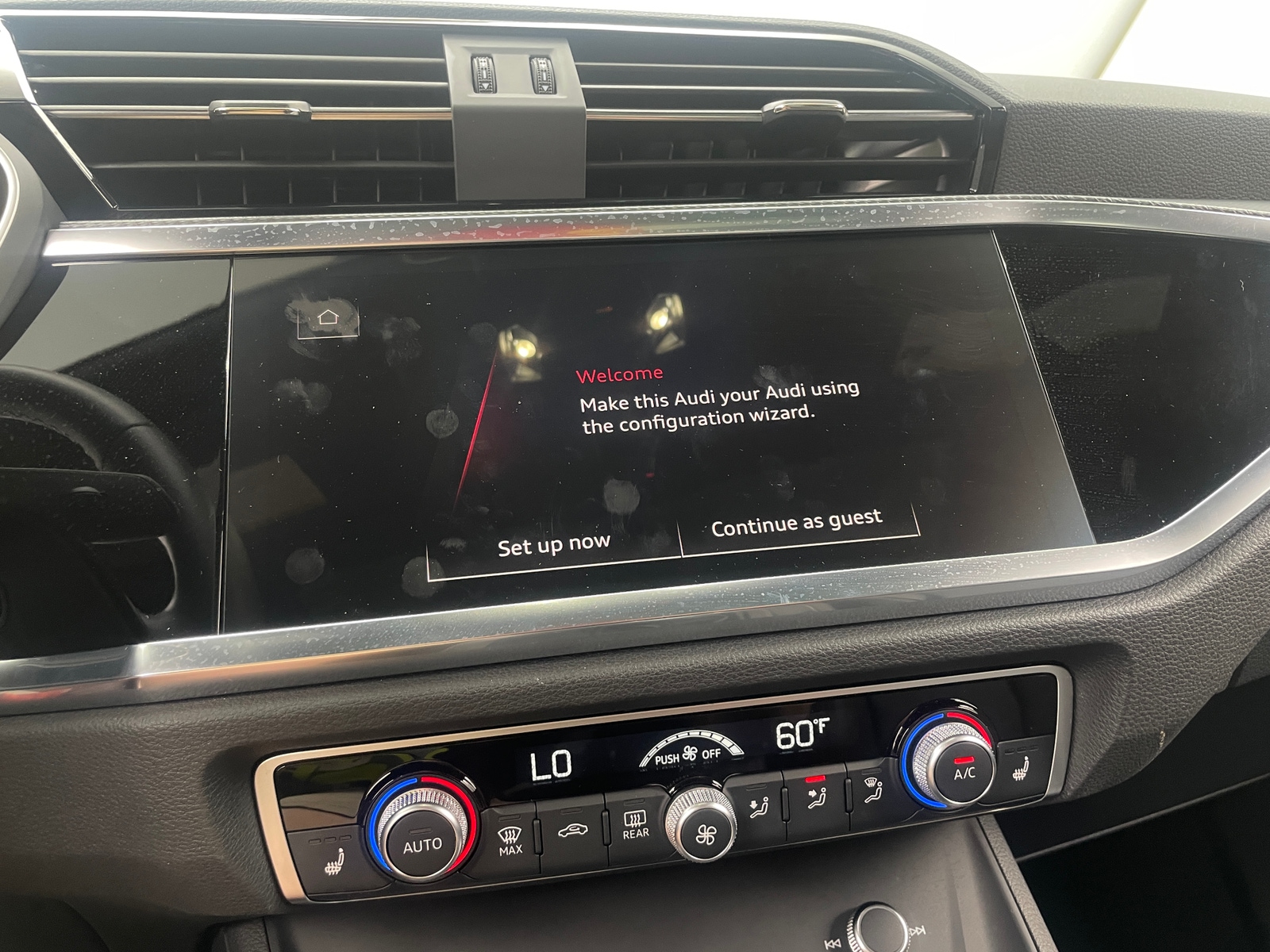 Thumbnail: 2024 Audi Q3 - 3