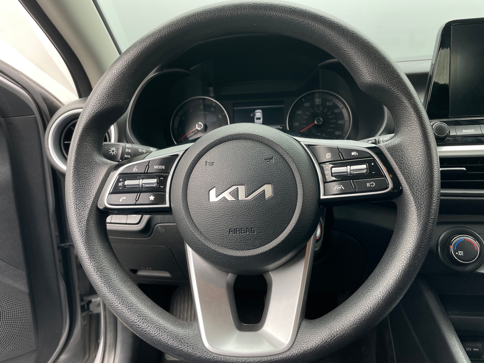 Thumbnail: 2024 Kia Forte - 5