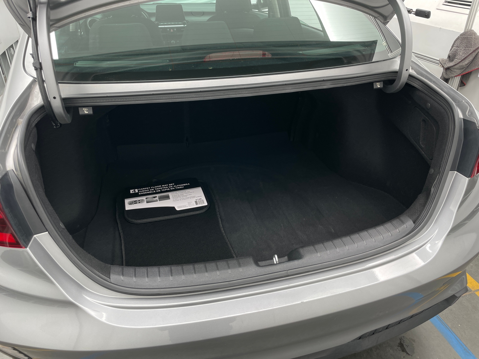 Thumbnail: 2024 Kia Forte - 7