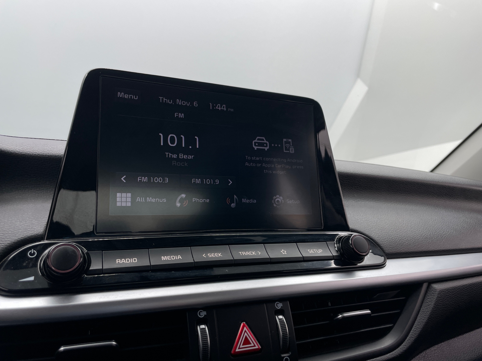 Thumbnail: 2024 Kia Forte - 4