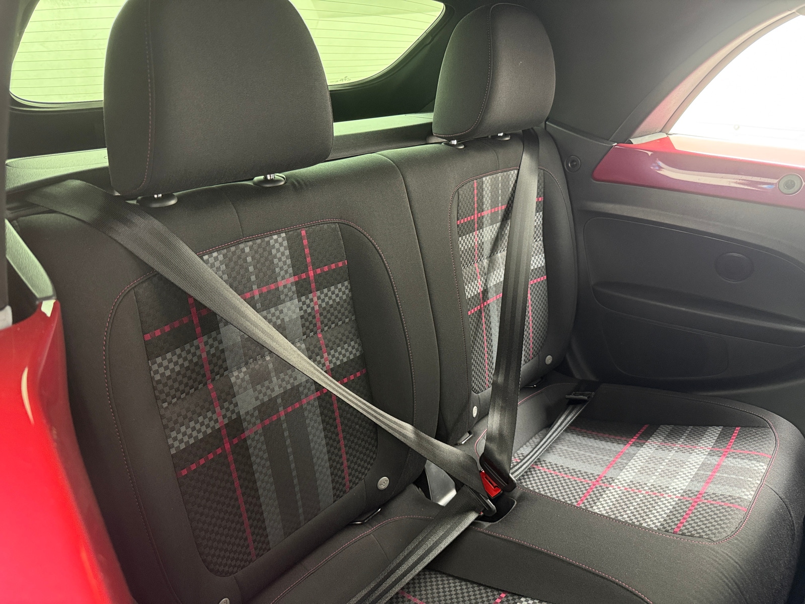 Thumbnail: 2017 Volkswagen Beetle - 6