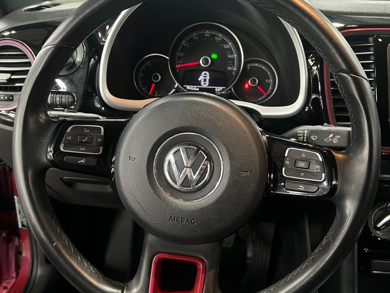 Thumbnail: 2017 Volkswagen Beetle - 5