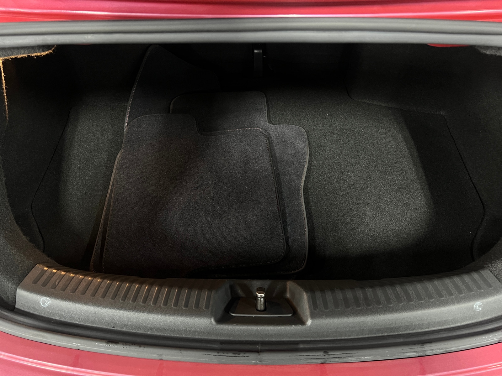 Thumbnail: 2017 Volkswagen Beetle - 7