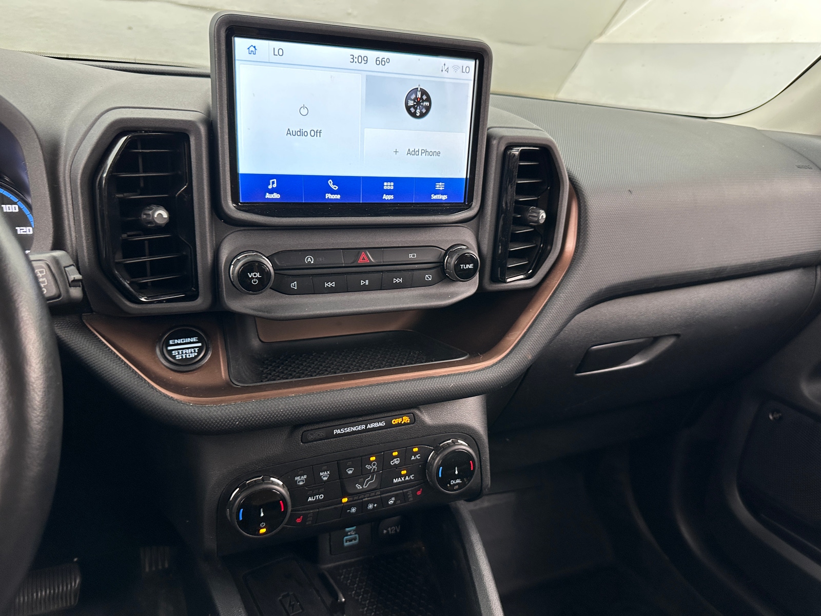 Thumbnail: 2022 Ford Bronco Sport - 4