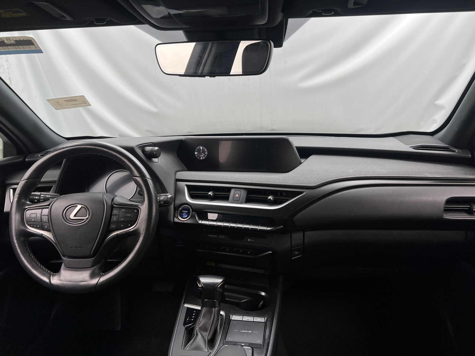 Thumbnail: 2020 Lexus UX - 2