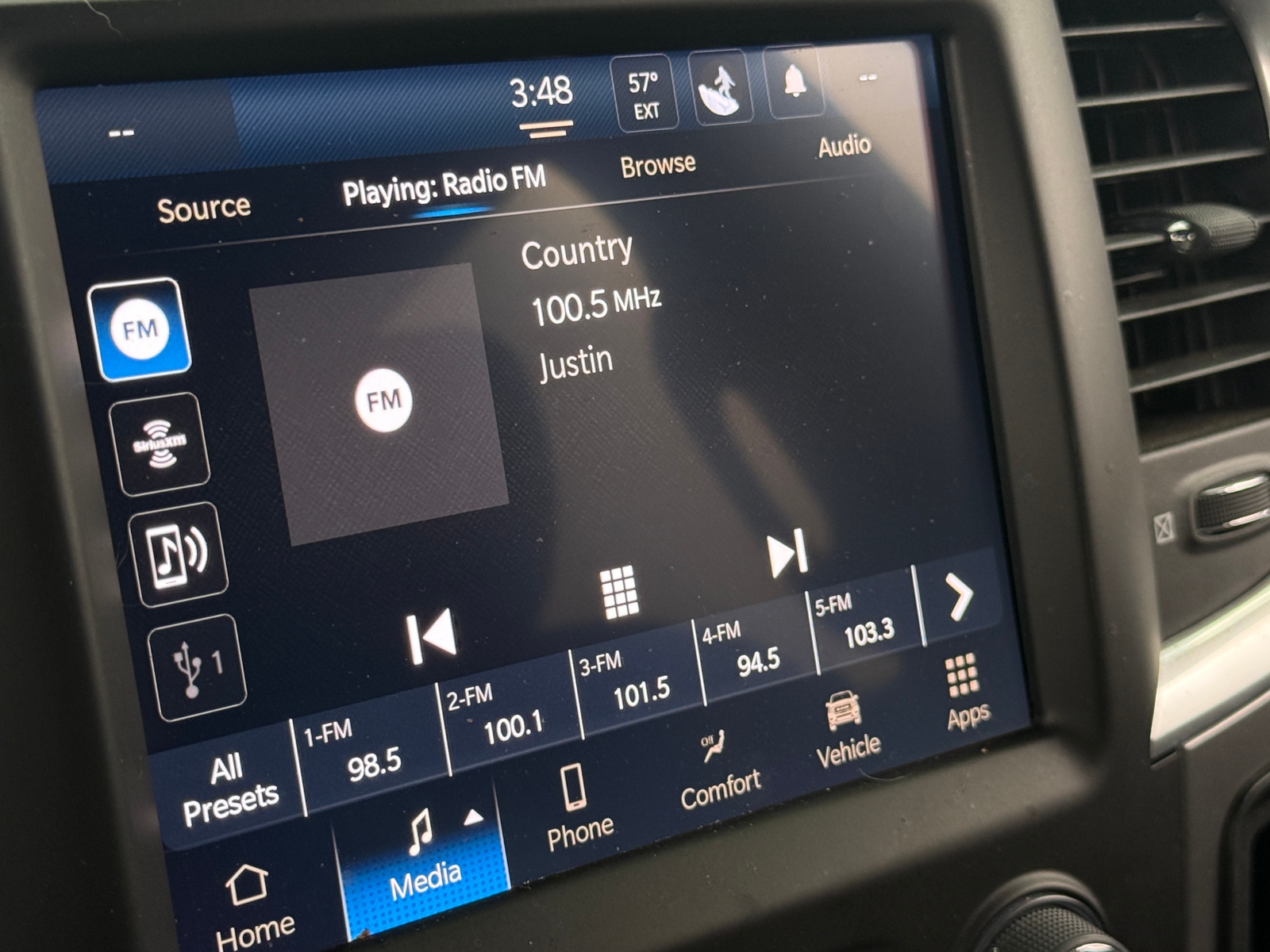 Thumbnail: 2022 RAM 1500 Classic - 4