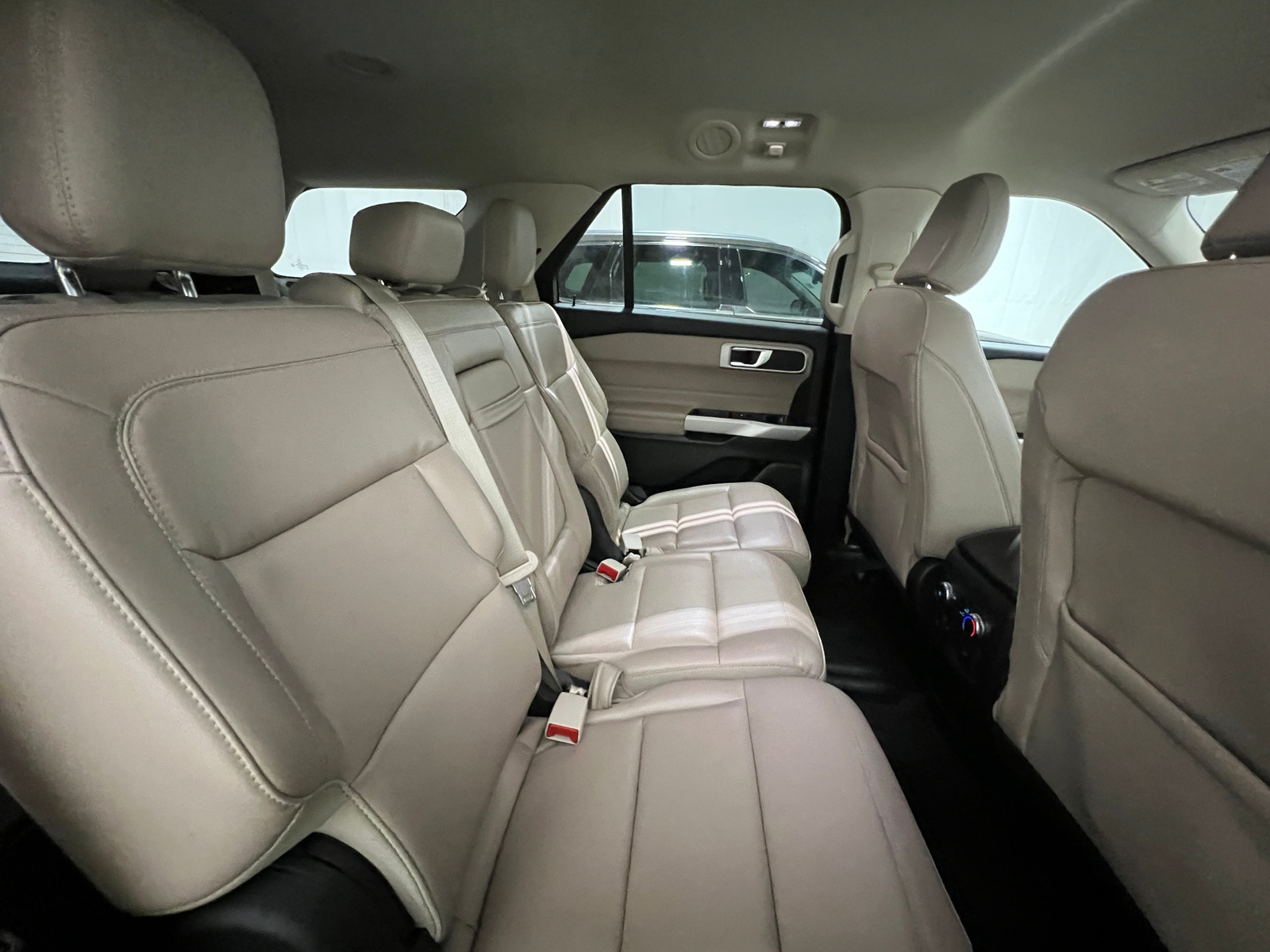 Thumbnail: 2021 Ford Explorer - 6