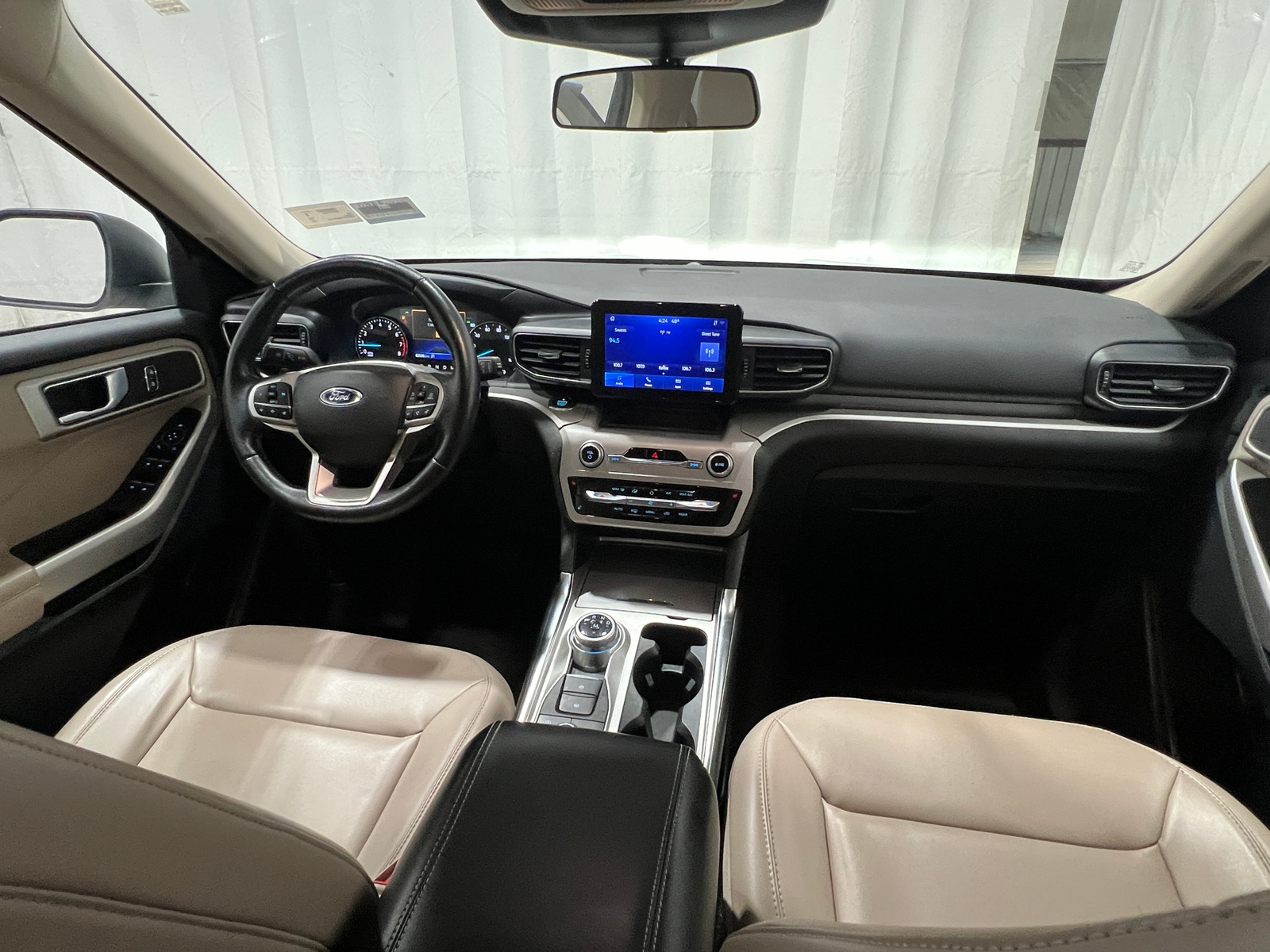 Thumbnail: 2021 Ford Explorer - 3