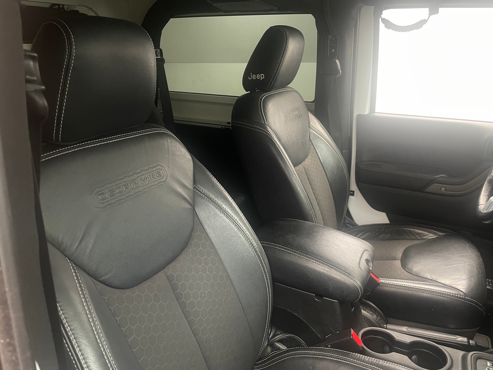 Thumbnail: 2017 Jeep Wrangler - 2