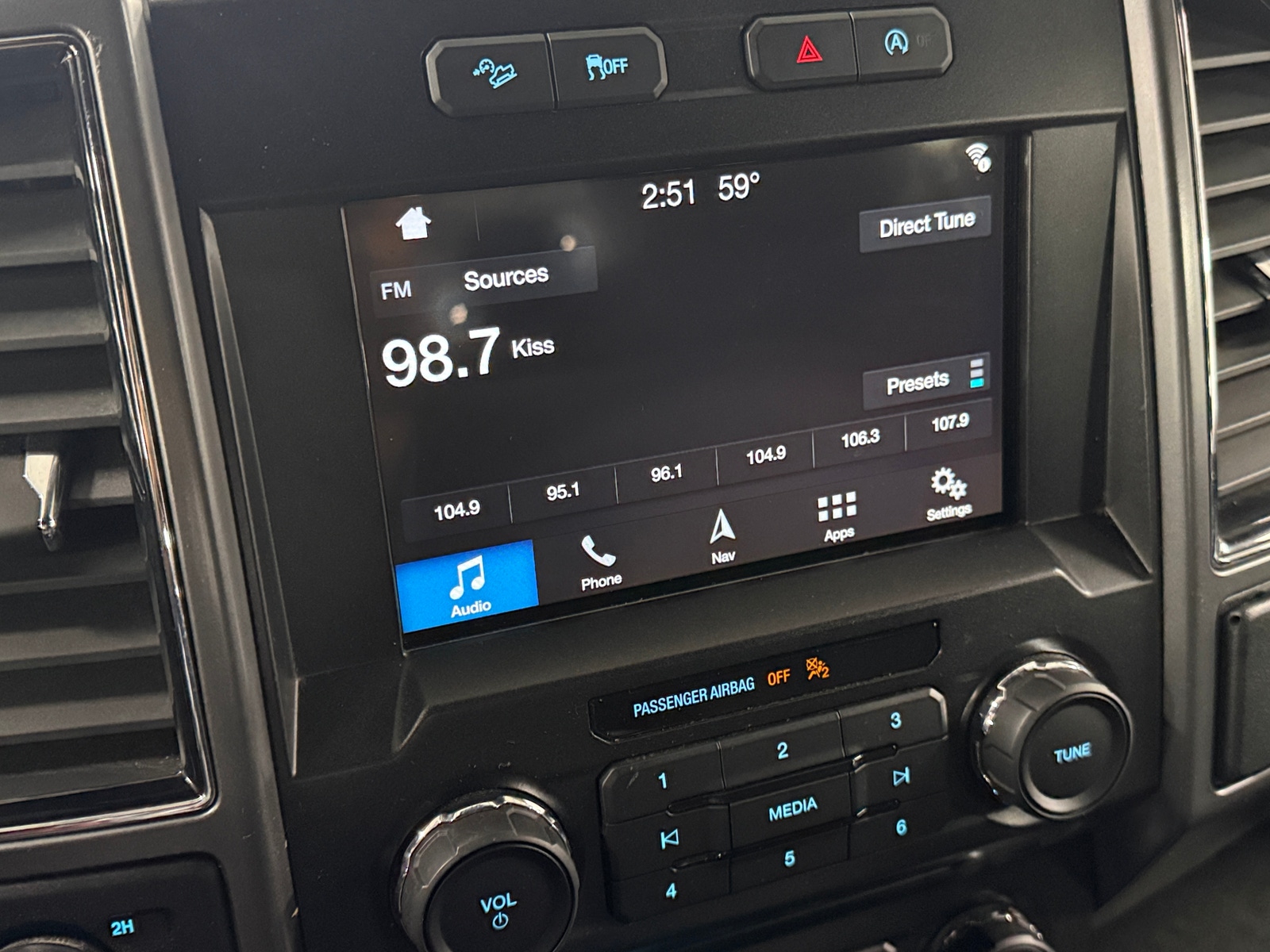 Thumbnail: 2018 Ford Econoline - 4