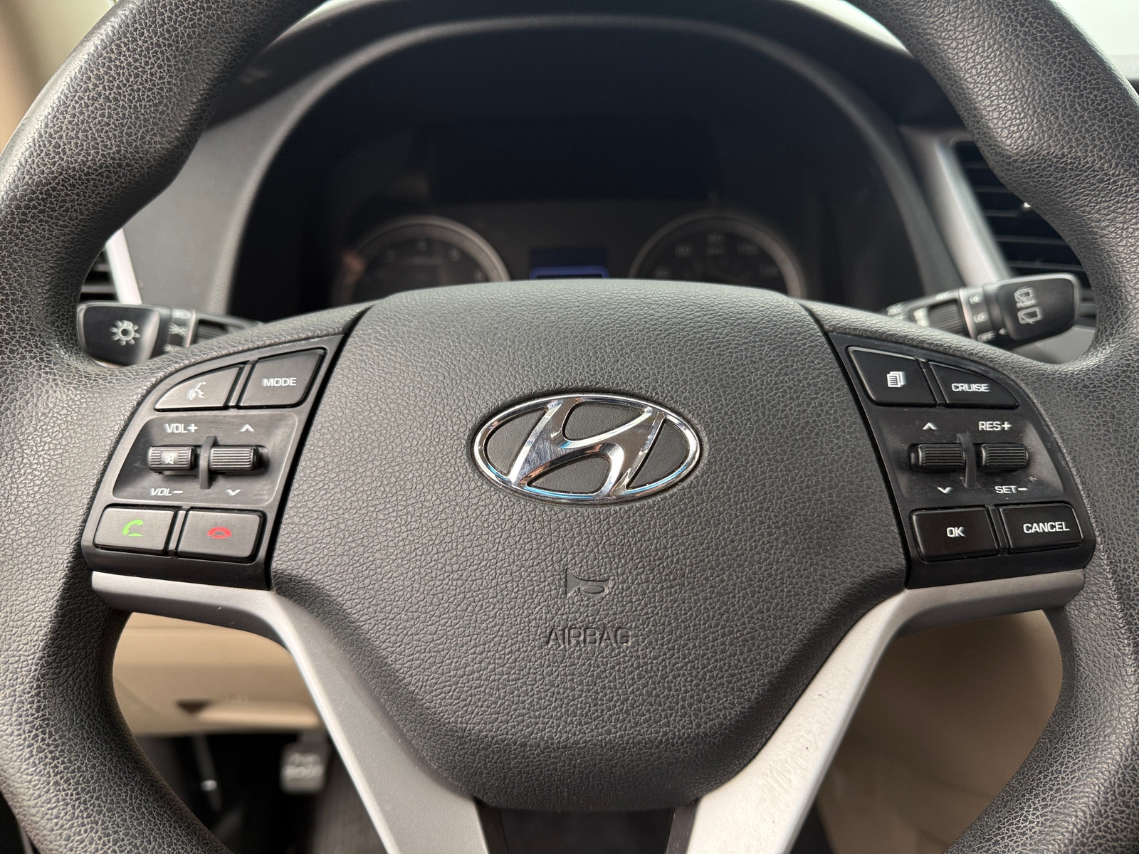 Thumbnail: 2017 Hyundai Tucson - 5