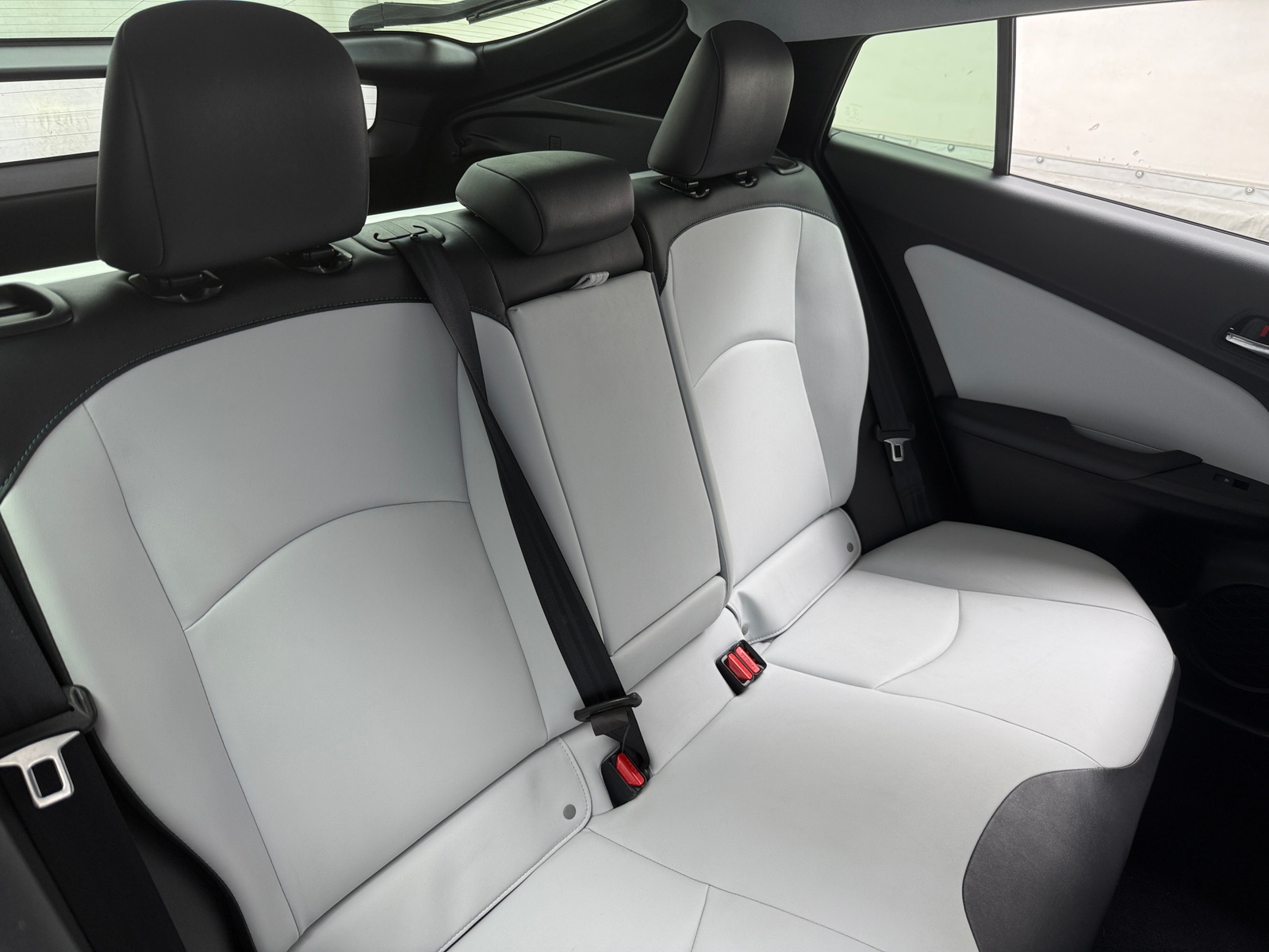 Thumbnail: 2017 Toyota Prius - 5