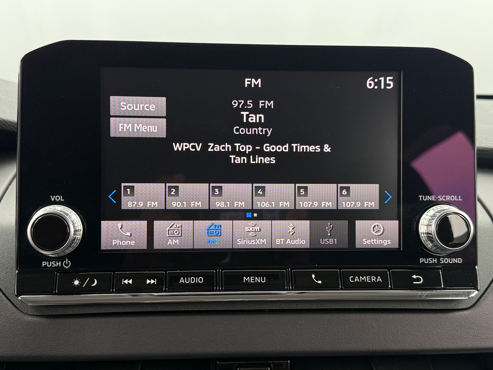 Thumbnail: 2023 Mitsubishi Outlander - 4