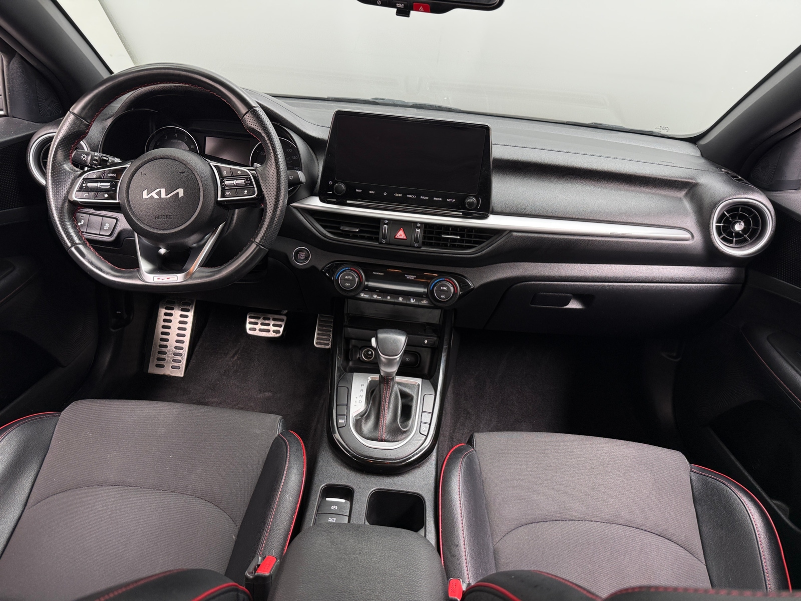 Thumbnail: 2023 Kia Forte - 3