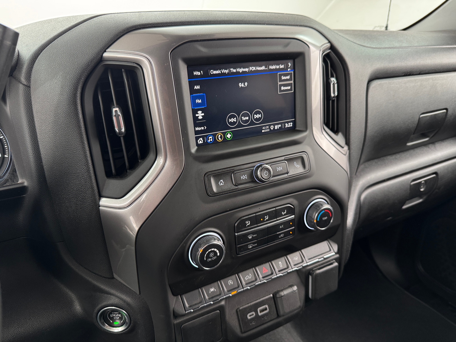 Thumbnail: 2024 Chevrolet Silverado 1500 - 4