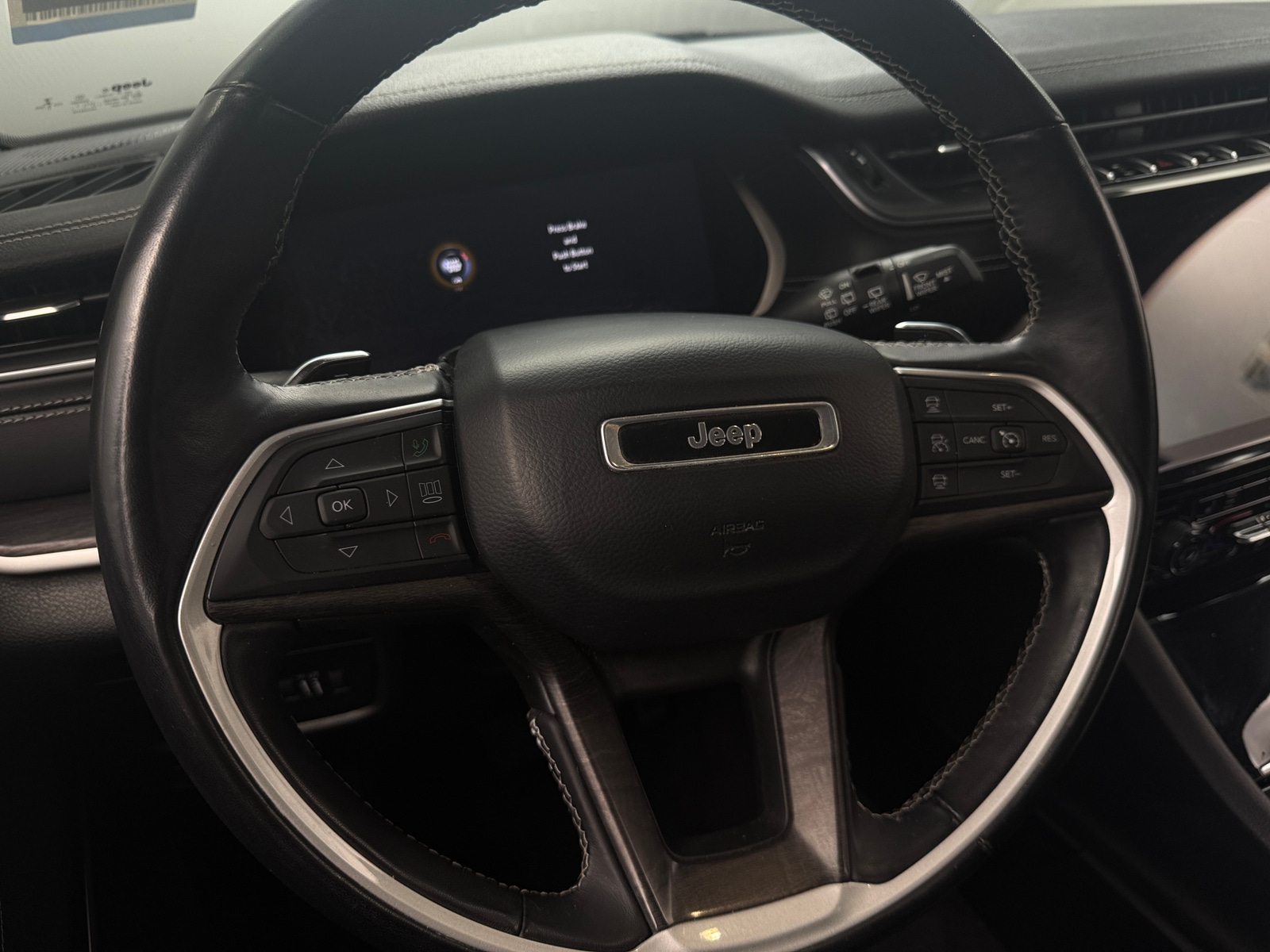 Thumbnail: 2022 Jeep Grand Cherokee L - 4