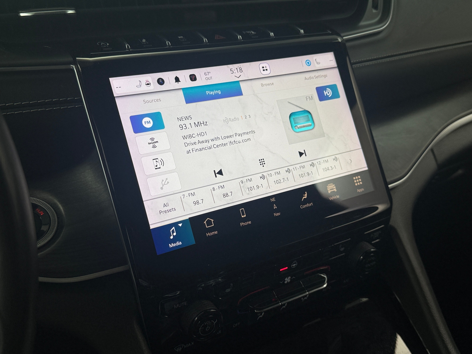 Thumbnail: 2022 Jeep Grand Cherokee L - 3