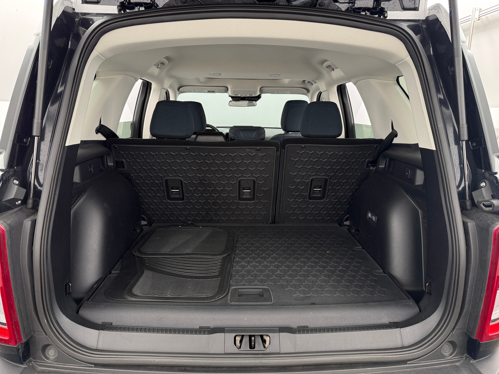 Thumbnail: 2023 Ford Bronco Sport - 7