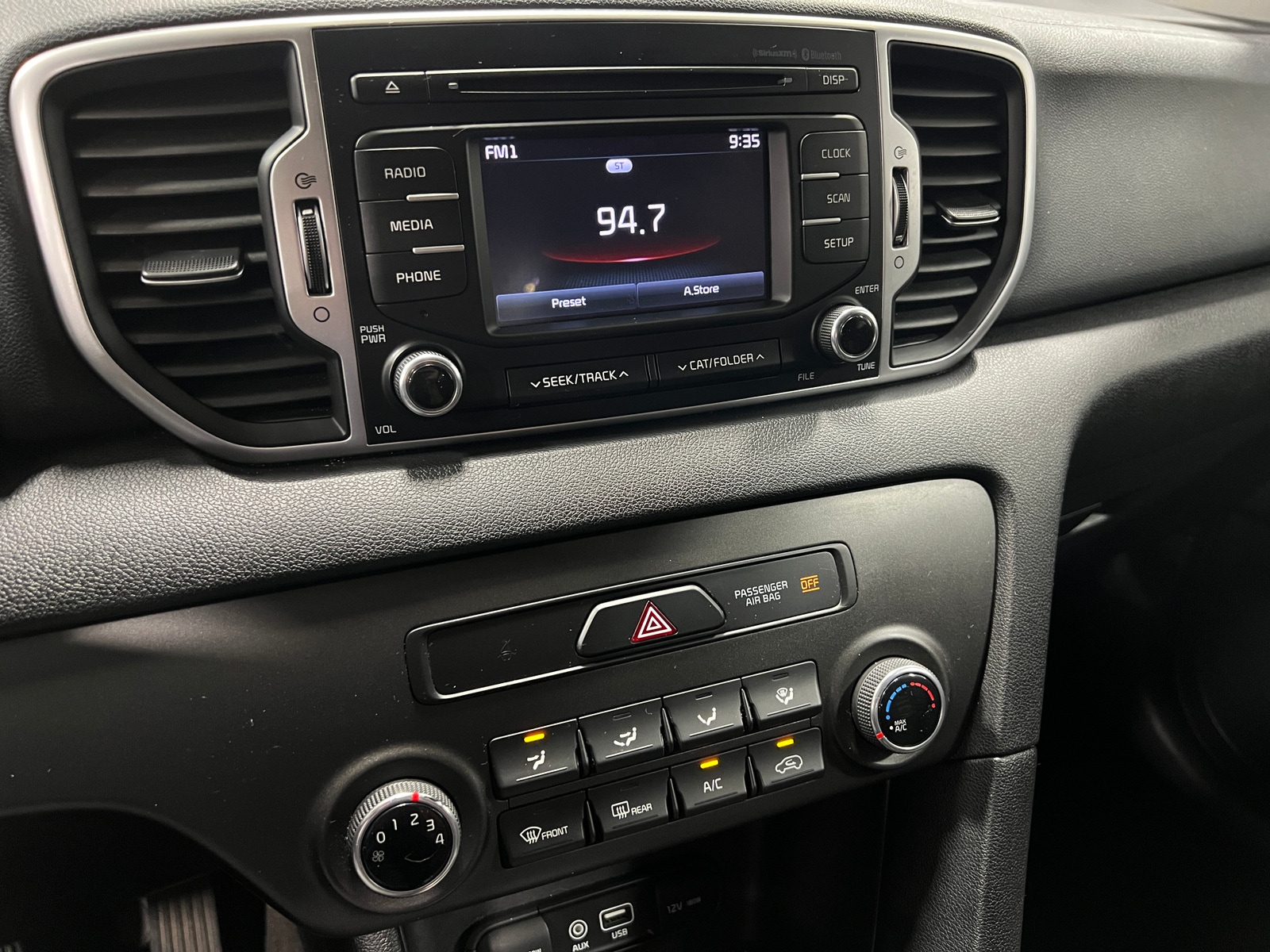 Thumbnail: 2018 Kia Sportage - 4