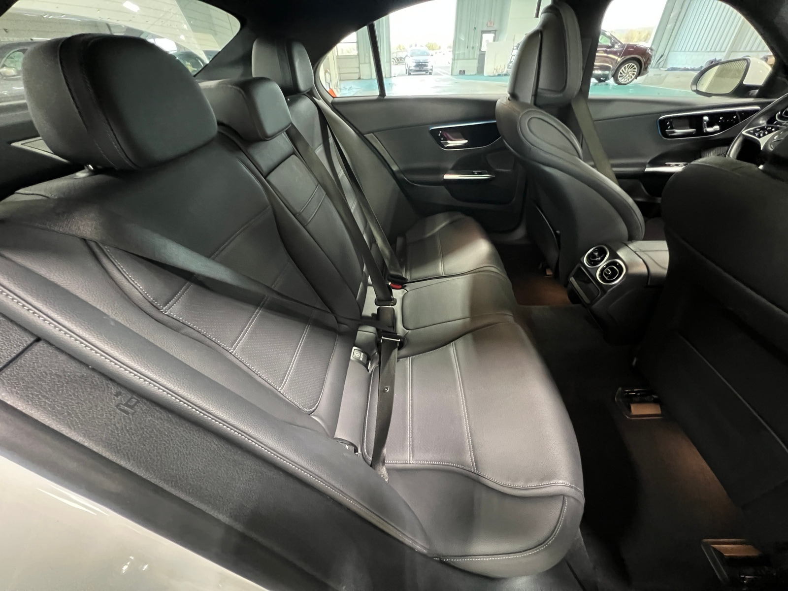 Thumbnail: 2024 Mercedes-Benz C-Class - 6