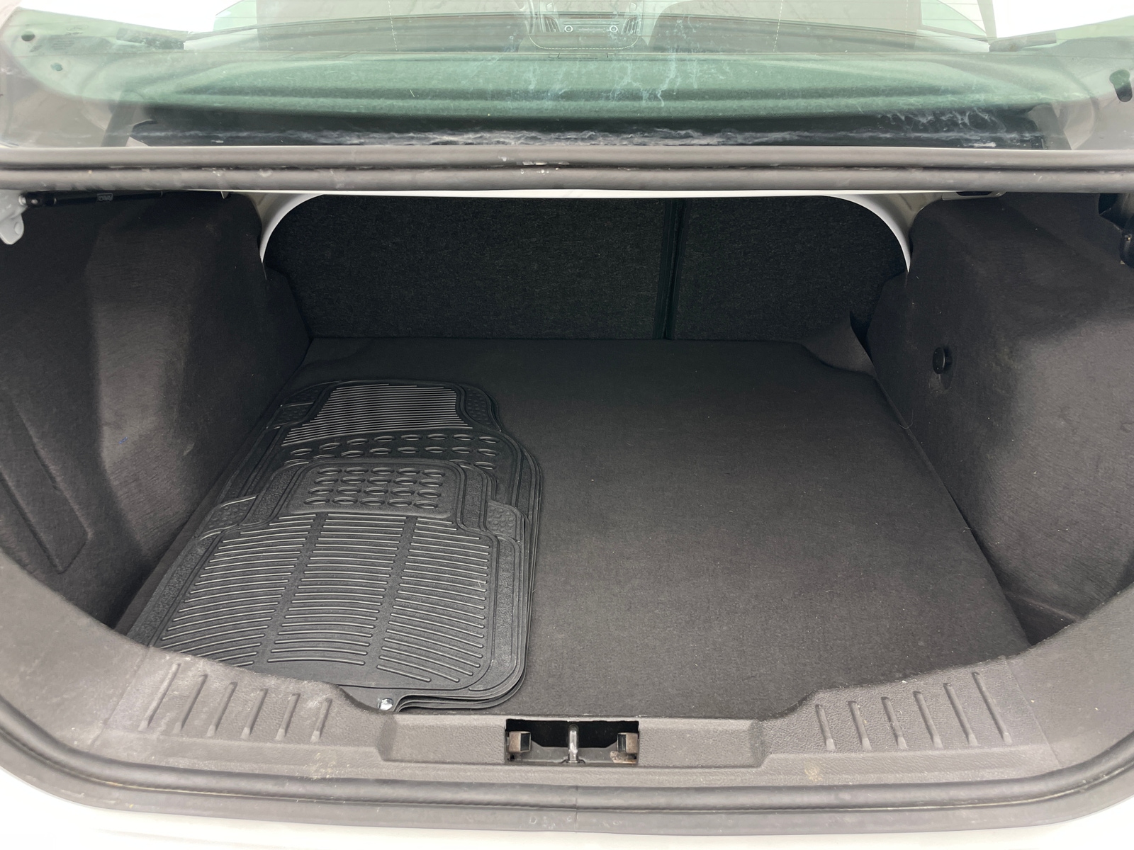 Thumbnail: 2016 Ford Focus - 7