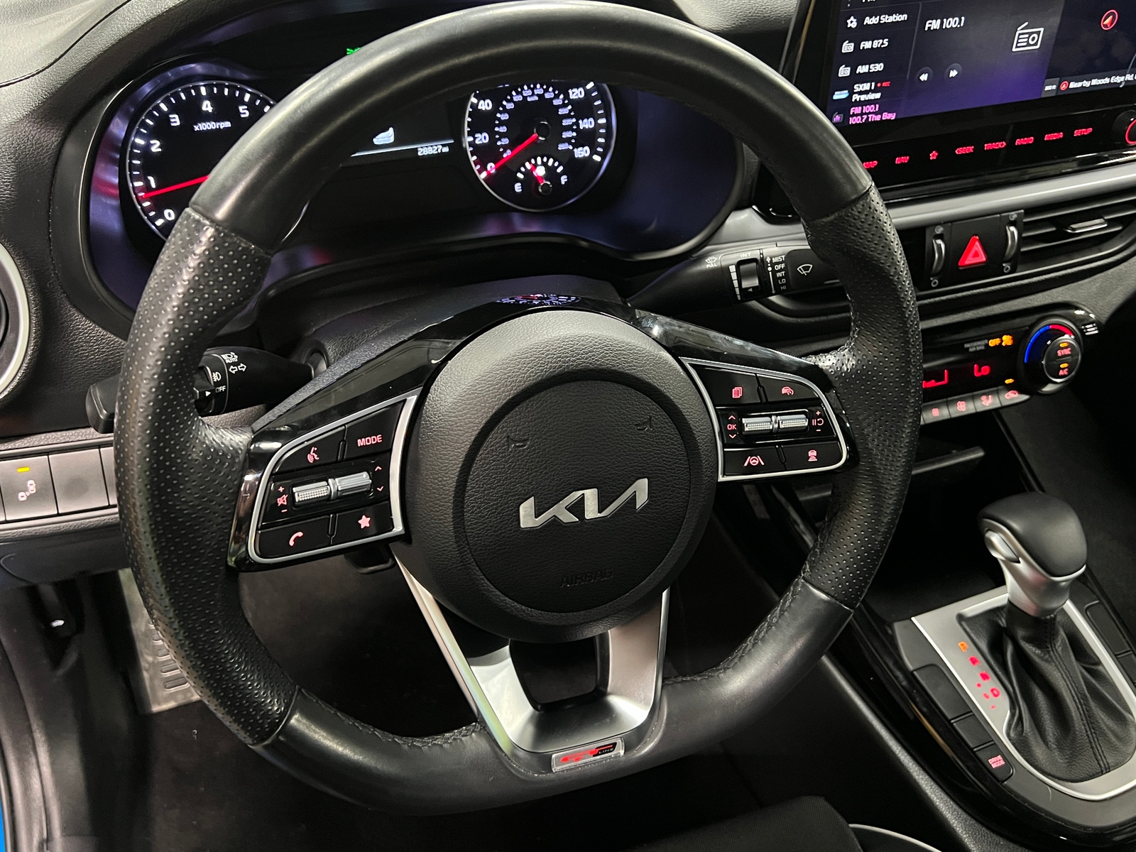 Thumbnail: 2023 Kia Forte - 4