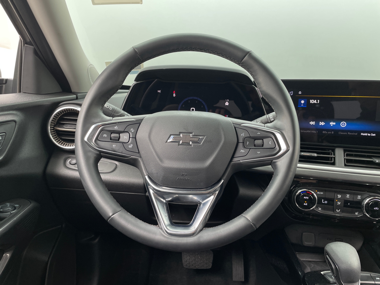 Thumbnail: 2024 Chevrolet Trax - 4