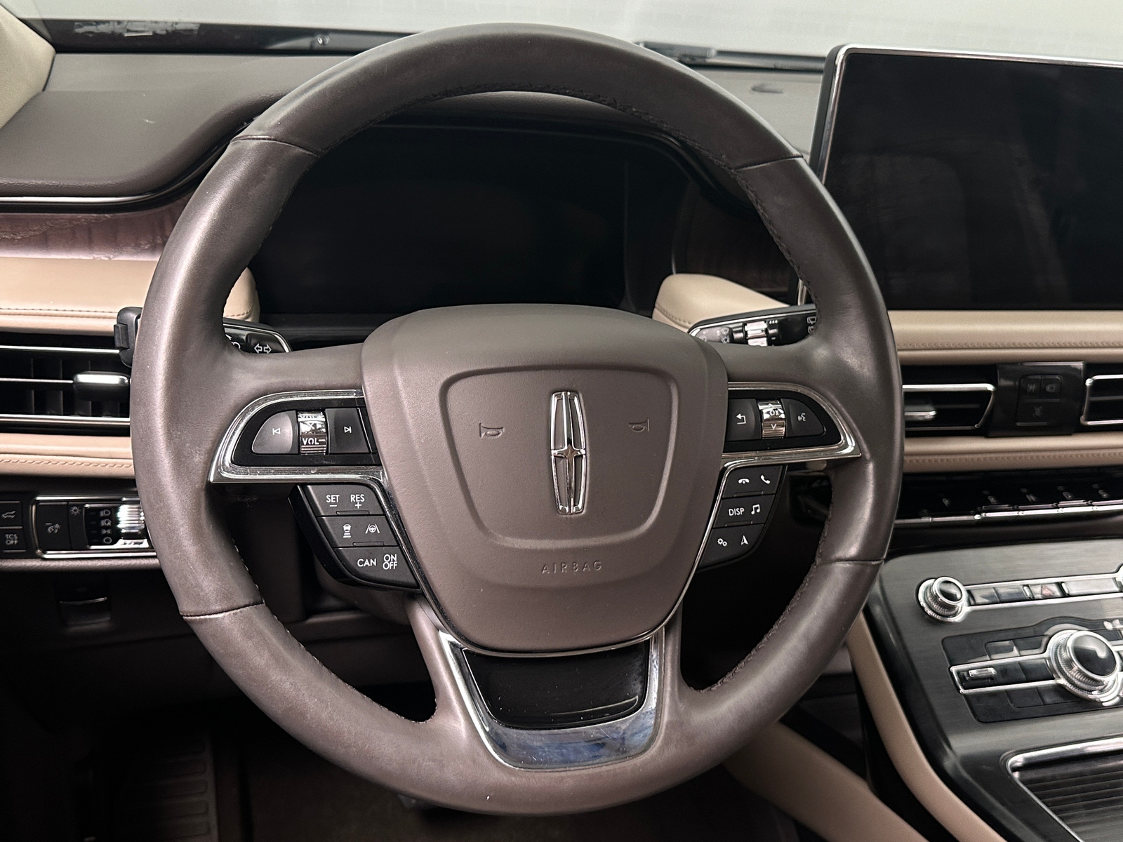 Thumbnail: 2021 Lincoln Nautilus - 4