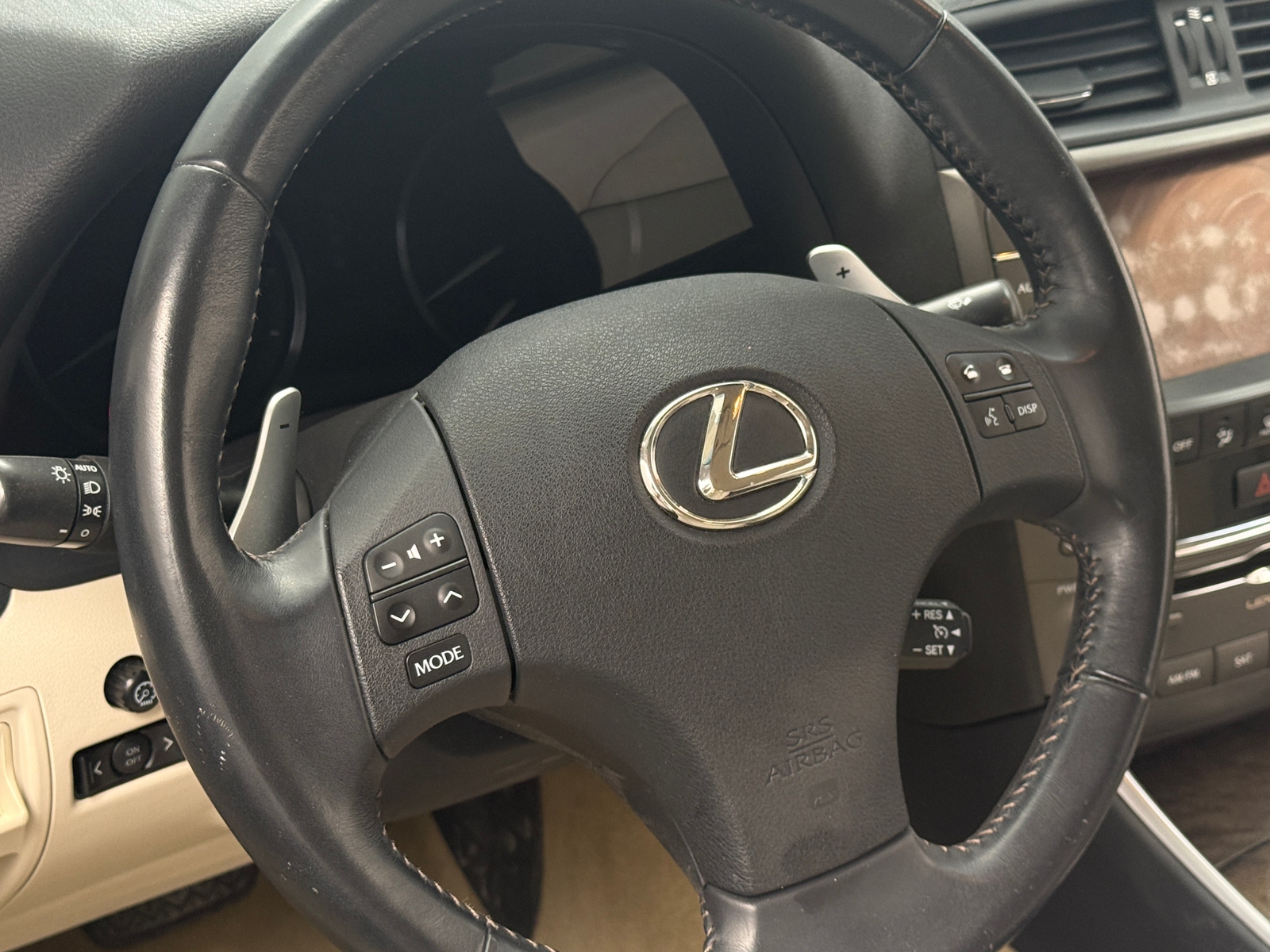 Thumbnail: 2010 Lexus IS - 3