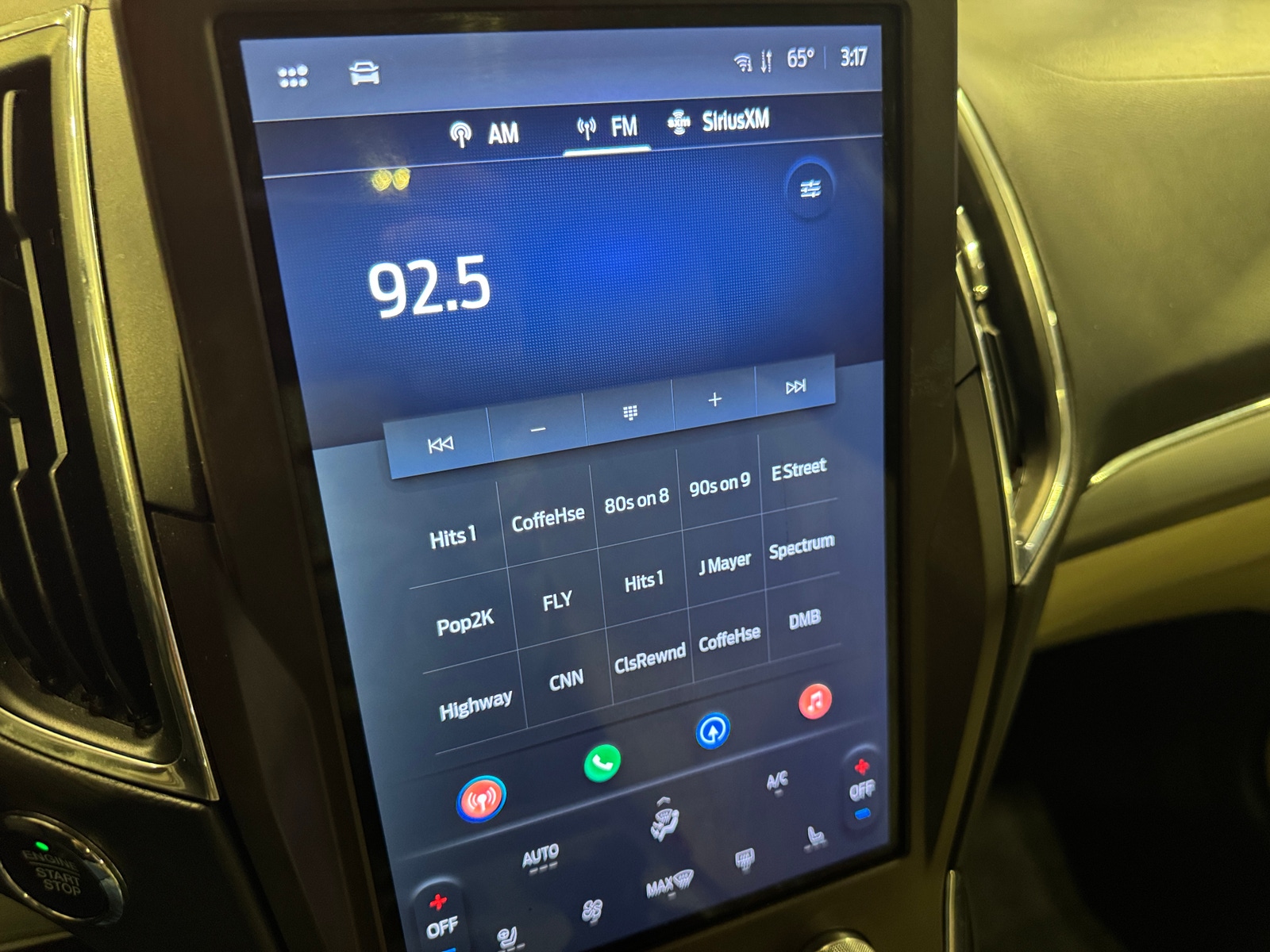 Thumbnail: 2021 Ford Edge - 3