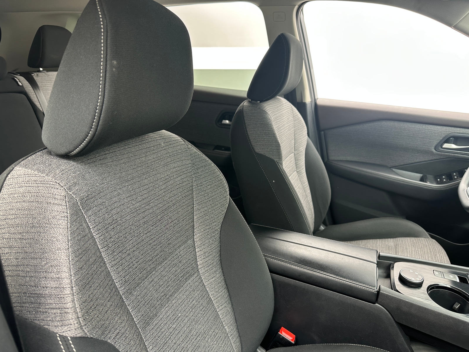 Thumbnail: 2023 Nissan Rogue - 2