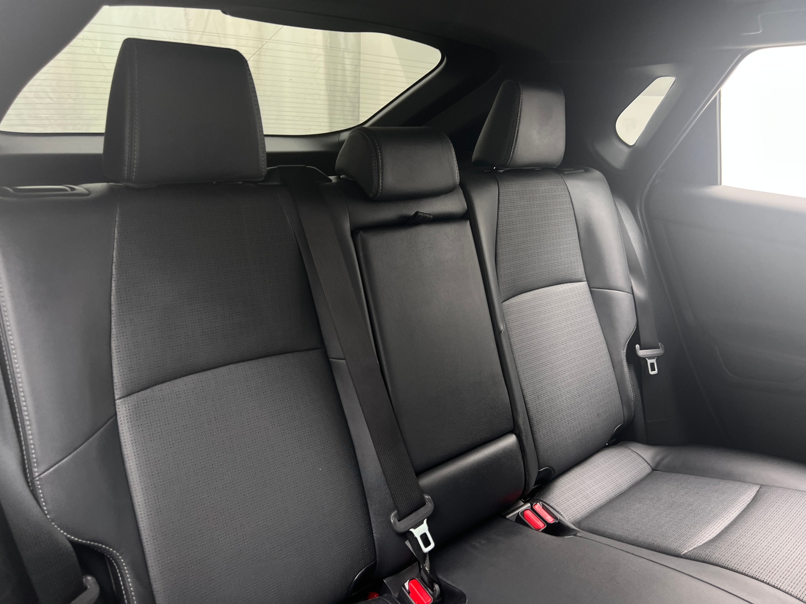 Thumbnail: 2023 Toyota bZ4X - 5