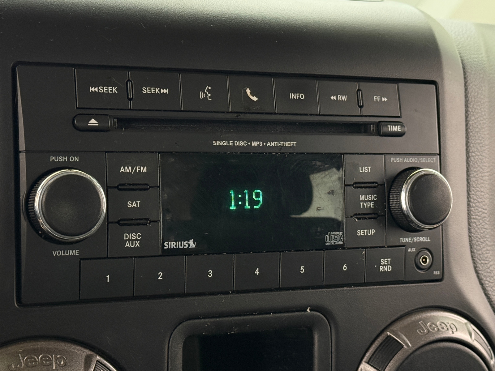 Thumbnail: 2011 Jeep Wrangler - 3