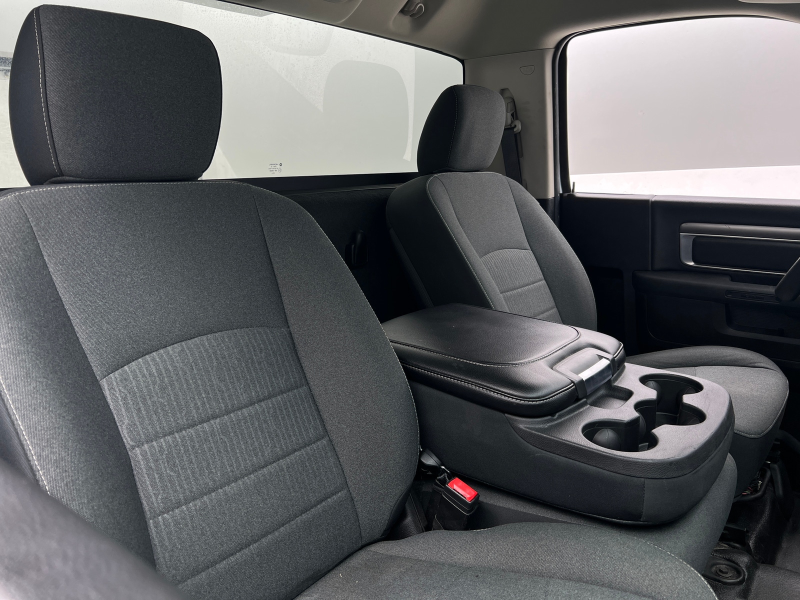 Thumbnail: 2021 RAM 1500 Classic - 2