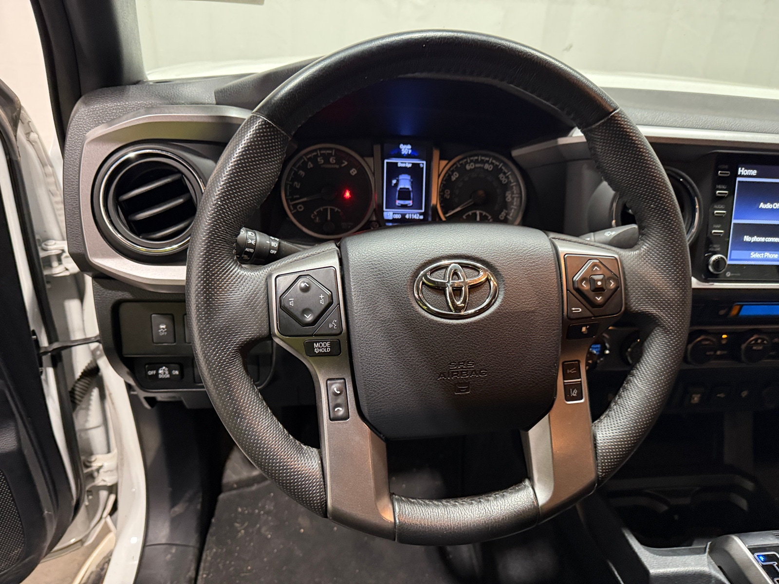 Thumbnail: 2020 Toyota Tacoma - 4