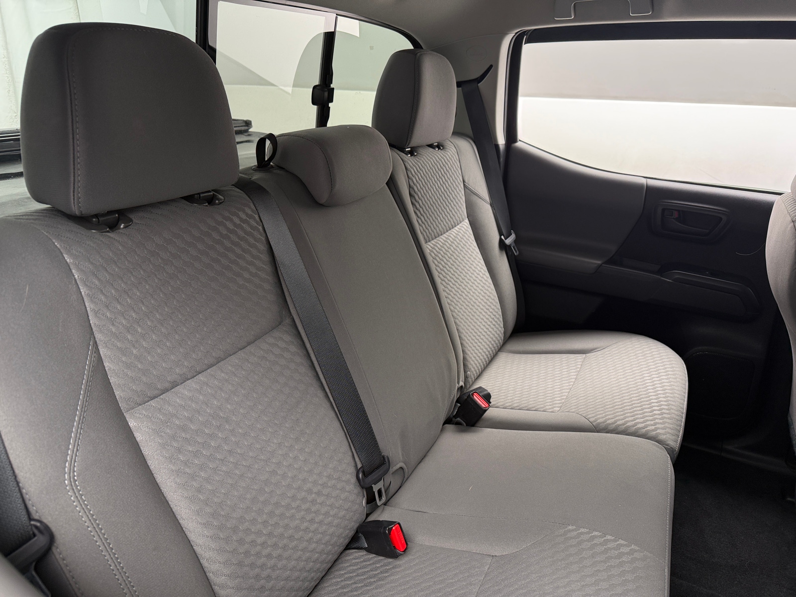 Thumbnail: 2022 Toyota Tacoma - 6