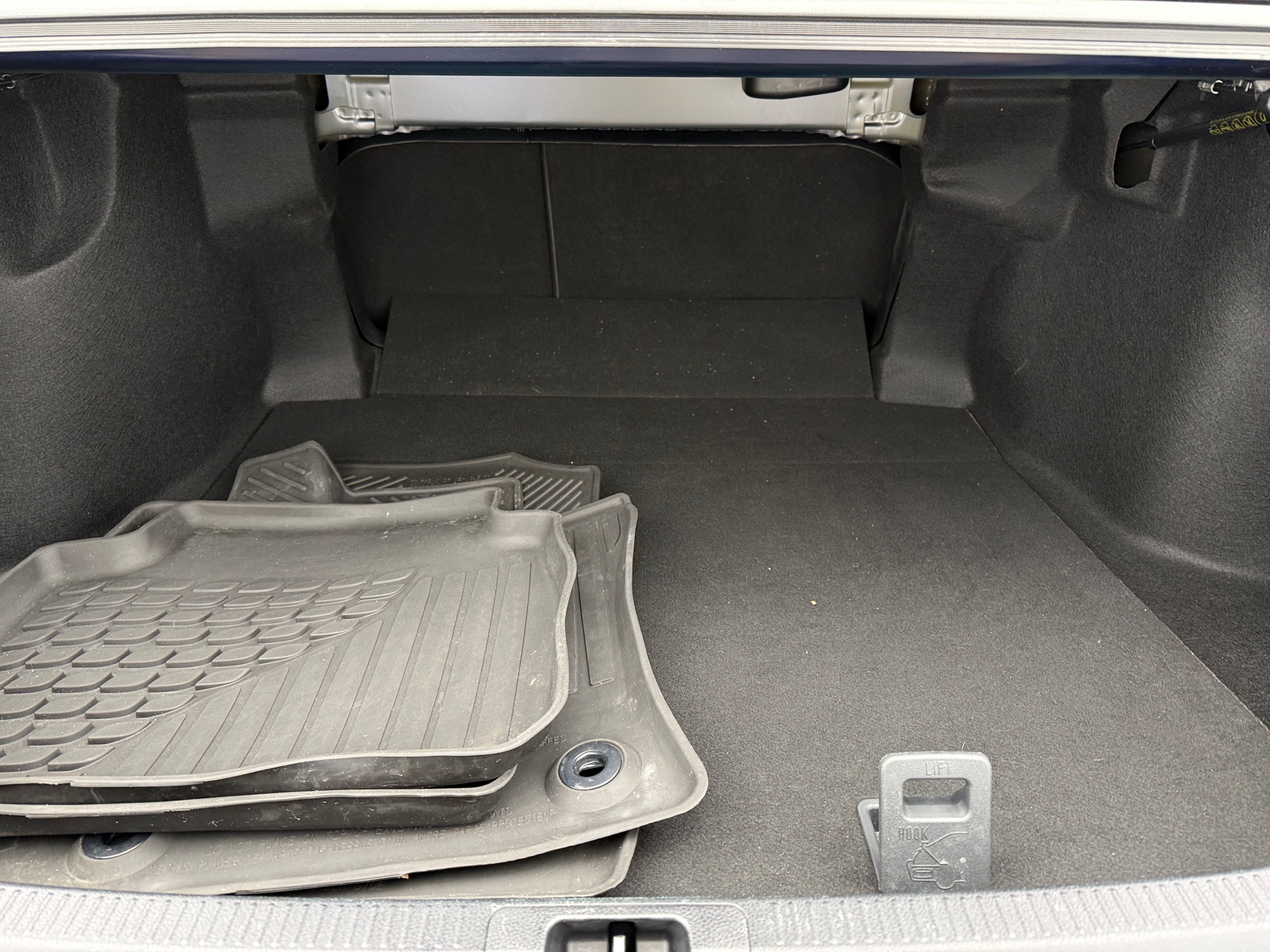 Thumbnail: 2022 Toyota Camry - 7