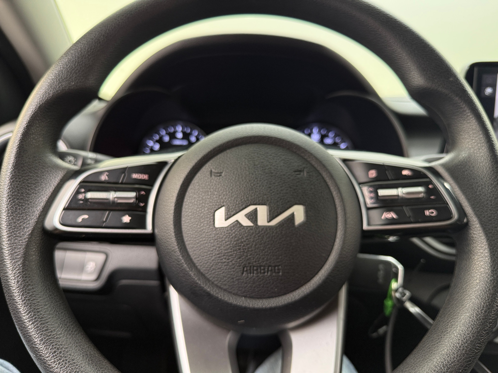 Thumbnail: 2024 Kia Forte - 5