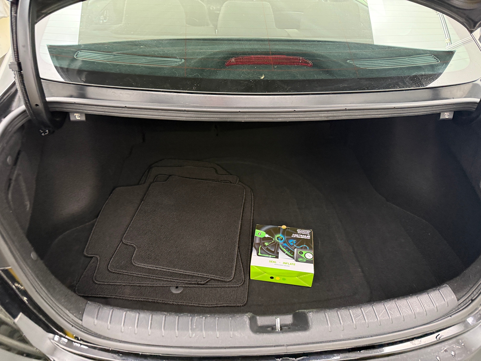 Thumbnail: 2024 Kia Forte - 7