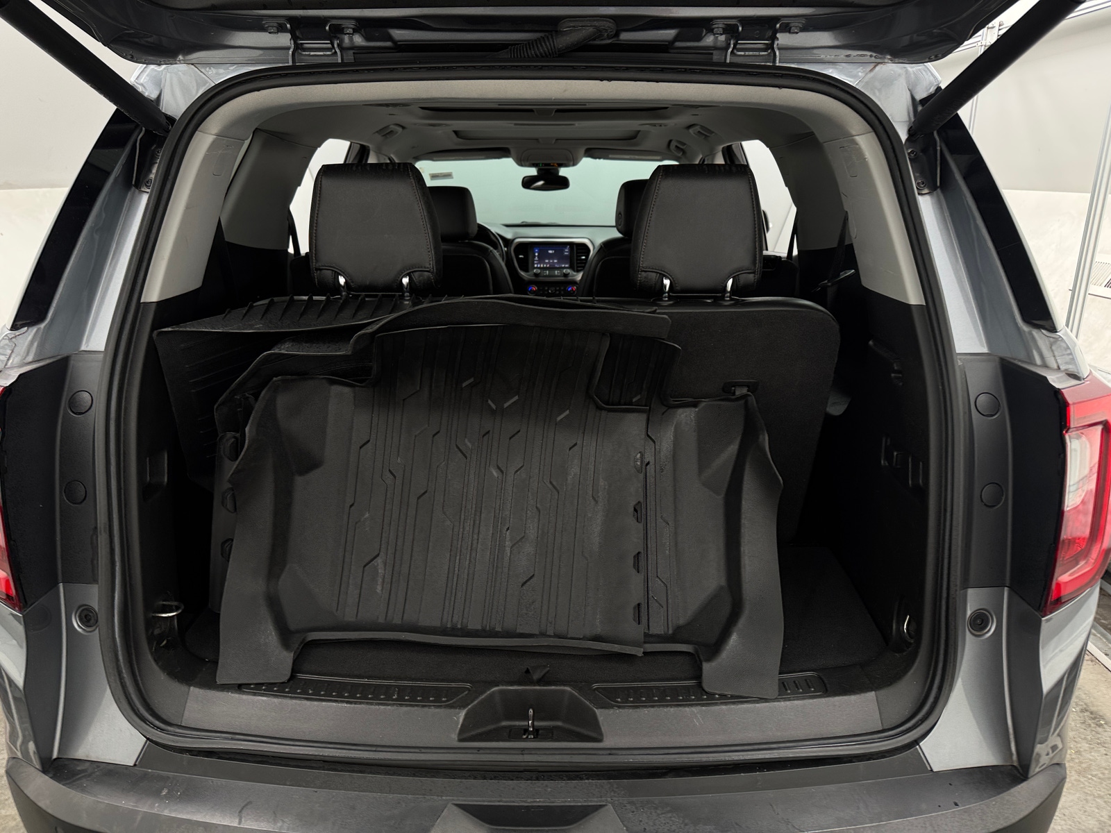 Thumbnail: 2022 GMC Acadia - 6